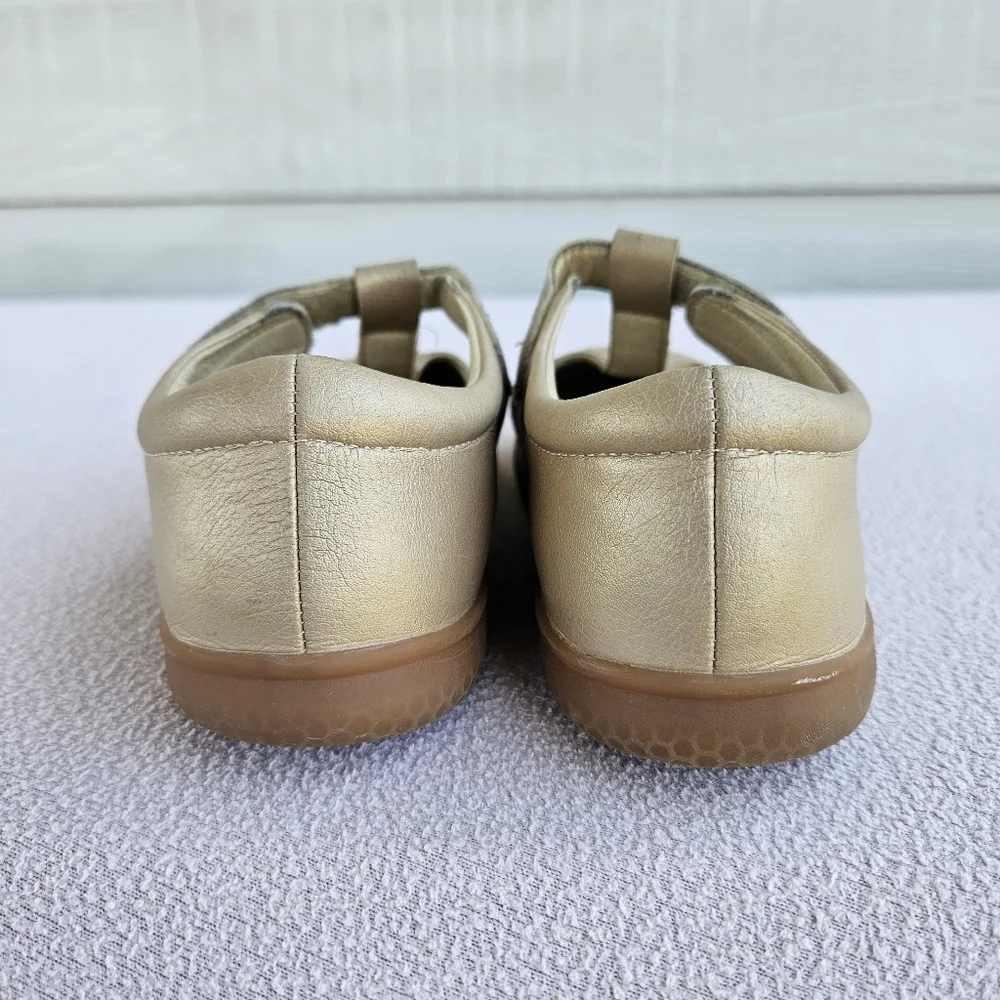 Livie & Luca Amica T Strap Mary Jane Shoe Girl SZ 12 Gold Hook & Loop Dress